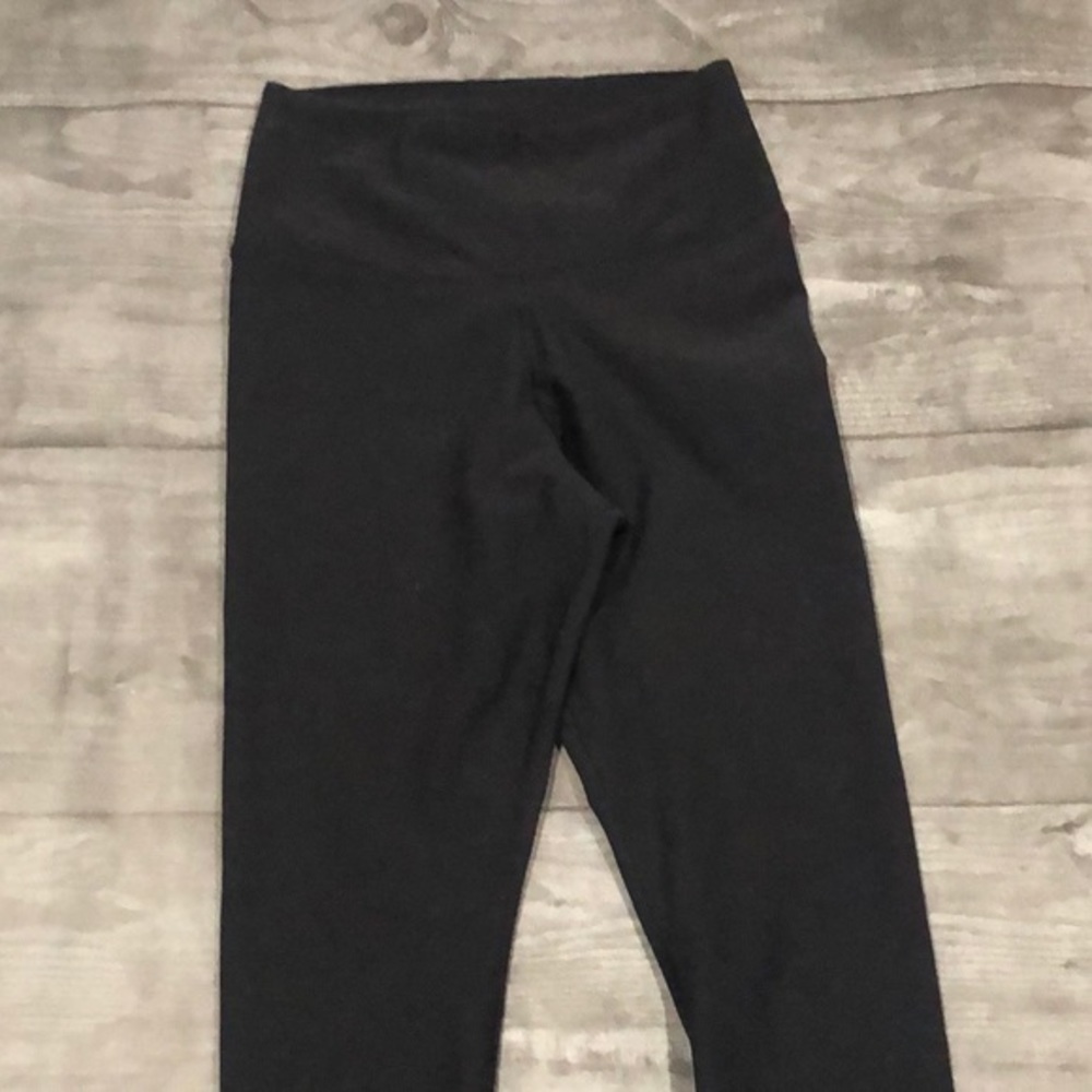 Nike black cropped leggings